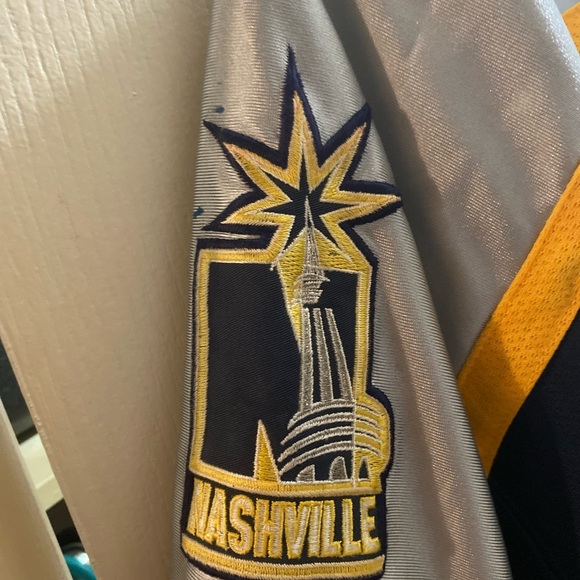 Nashville Predators Starter Jersey Large adult - Picture 5 of 10